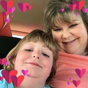 Meet your Posher, Aprille